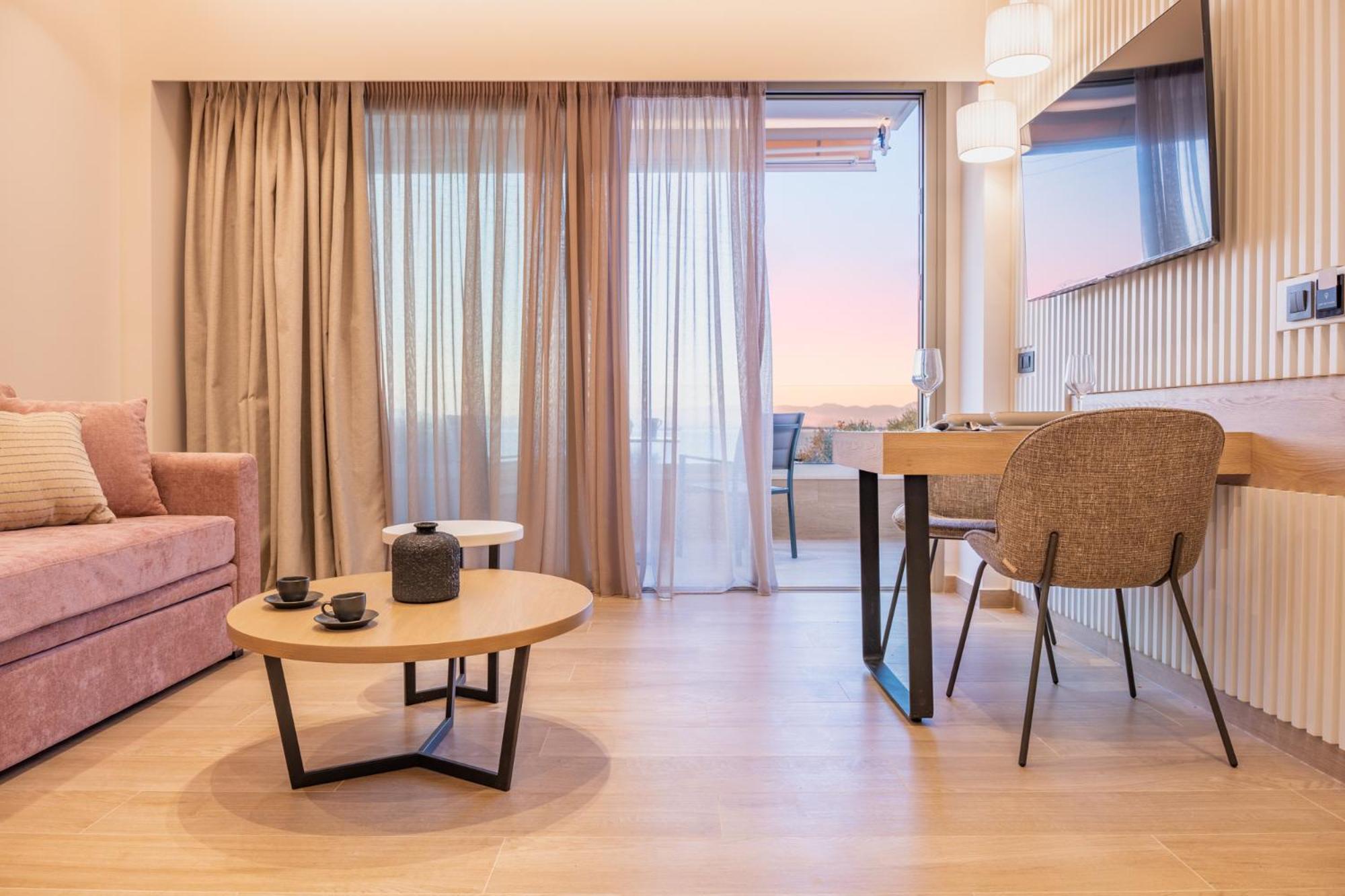 Esthisea Suites Kalamata Esterno foto